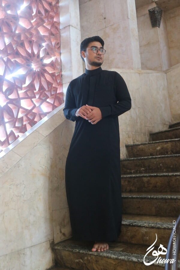 Basic Hidden Button | Black